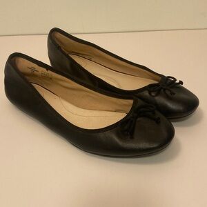 Lands' End Black Leather Flats
